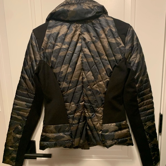 Blanc Noir Womens Camo jacket Size XS - Picture 3 of 6